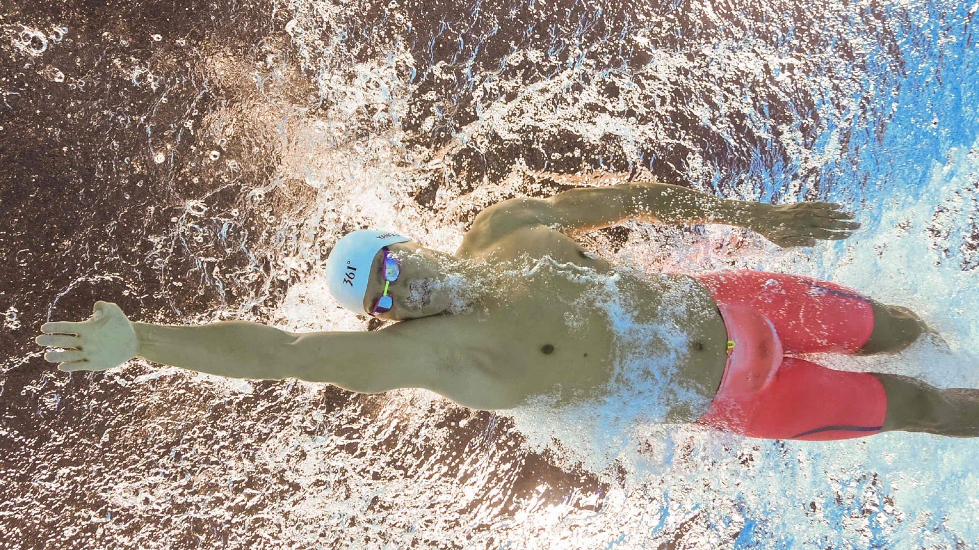 英超争冠白热化,曼城、阿森纳、利物浦三强鼎立,末轮悬念迭起